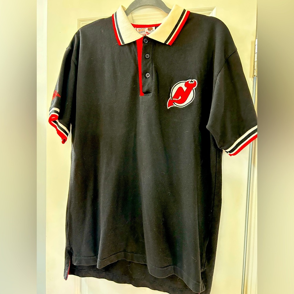 New Jersey Devils polo - size M